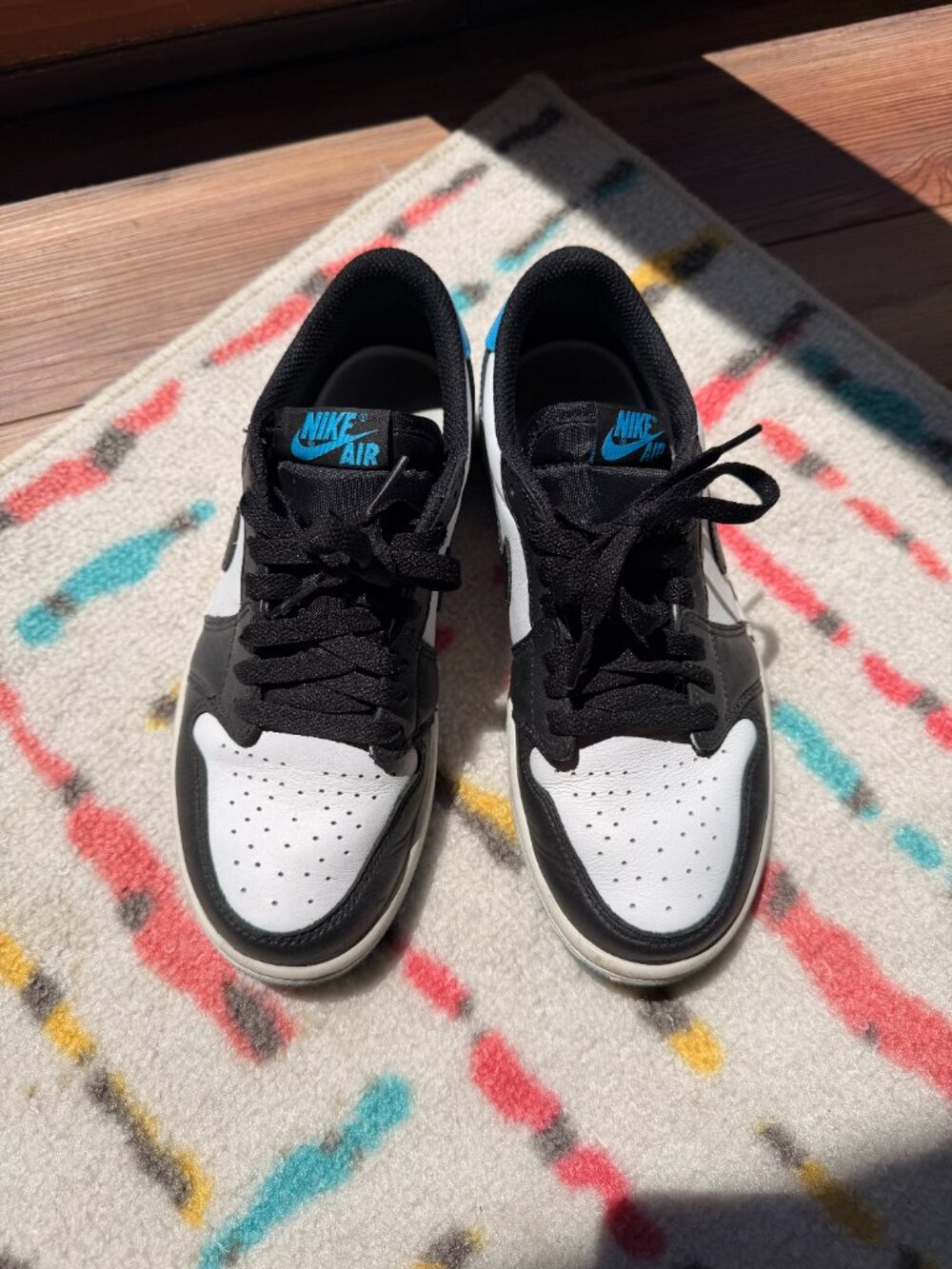 Women’s Jordan 1 Low UNC Baby blues. - Picture 3 of 8